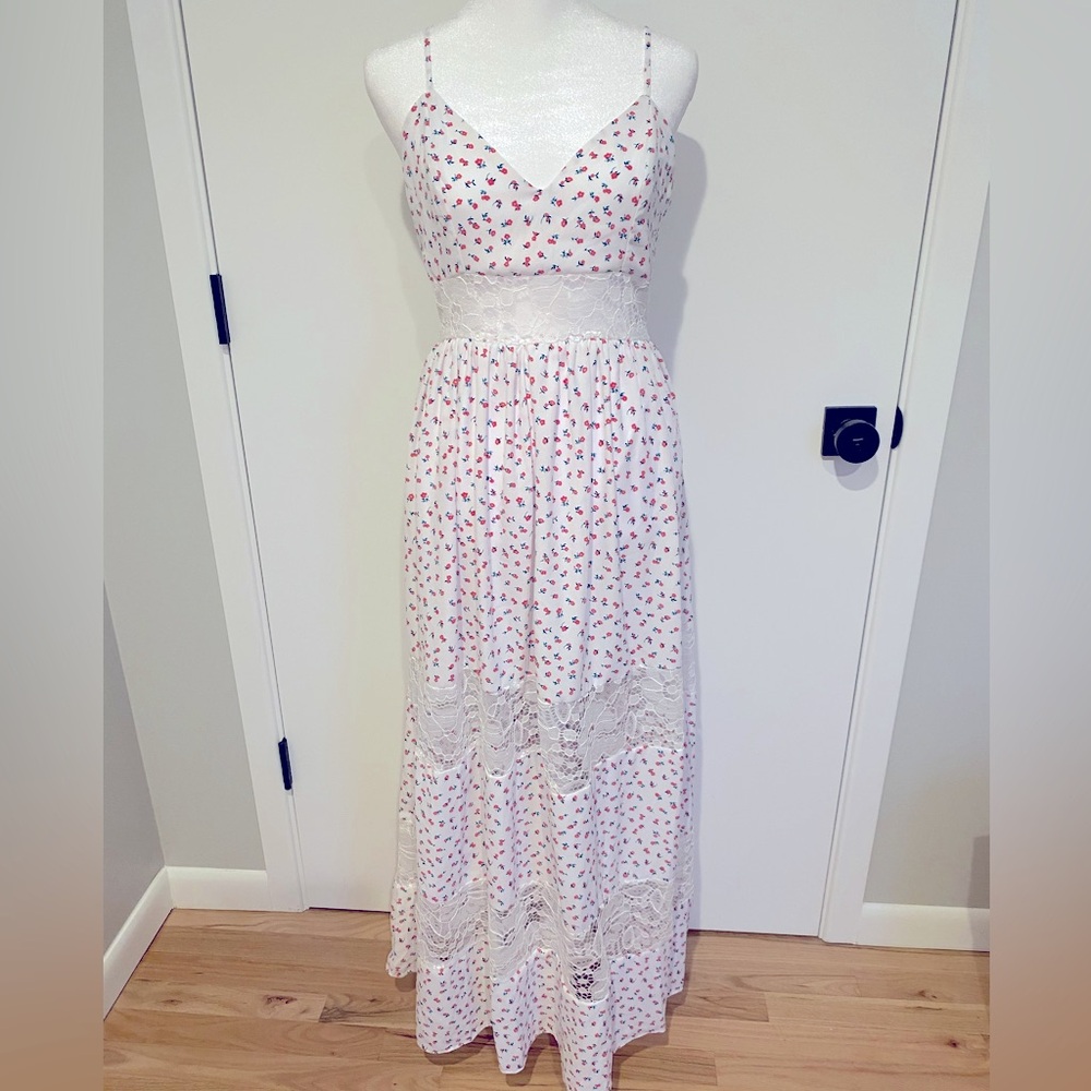 COPY - NWT GUESS lace inset maxi dress.